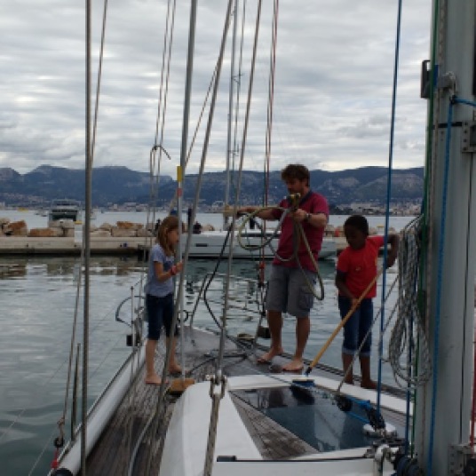 Soledad crew preparing the deck